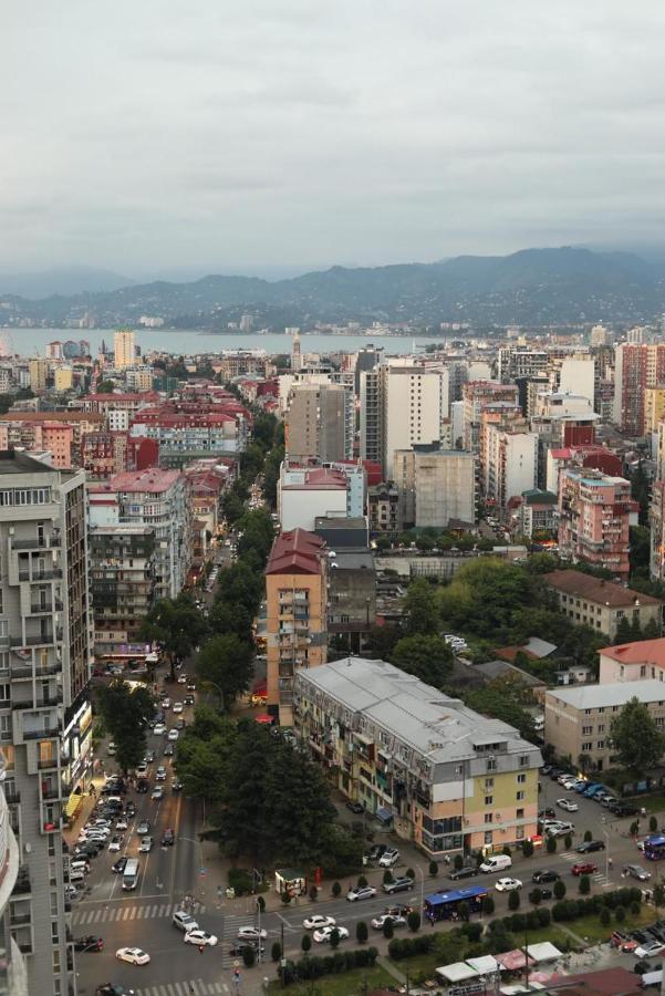 Polo Apartment Batumi Bagian luar foto