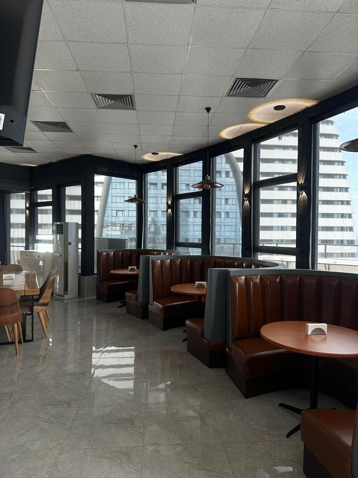 Polo Apartment Batumi Bagian luar foto